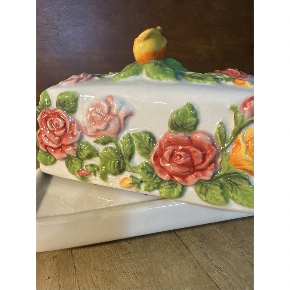 Temptations figural floral